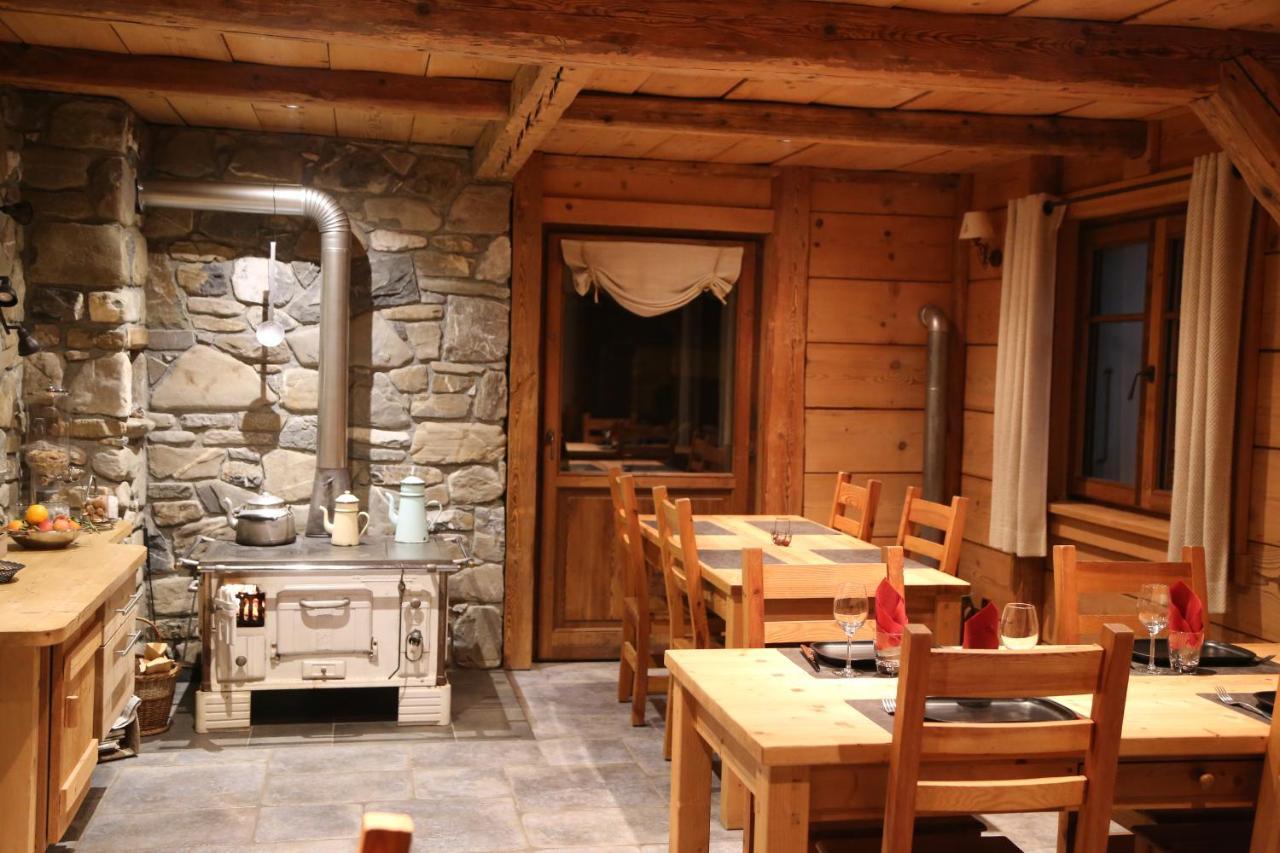 Chez La Fine Bed & Breakfast Les Gets Eksteriør bilde