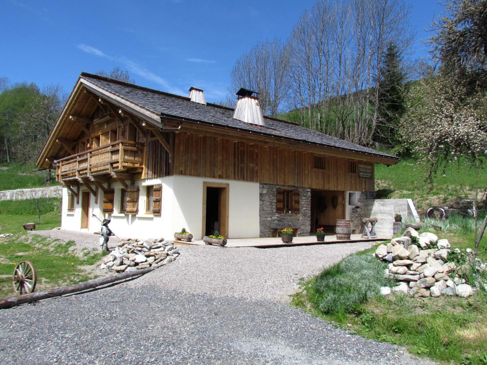 Chez La Fine Bed & Breakfast Les Gets Eksteriør bilde