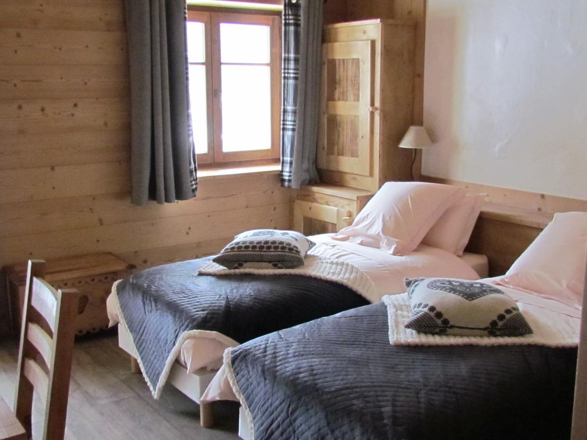 Chez La Fine Bed & Breakfast Les Gets Eksteriør bilde
